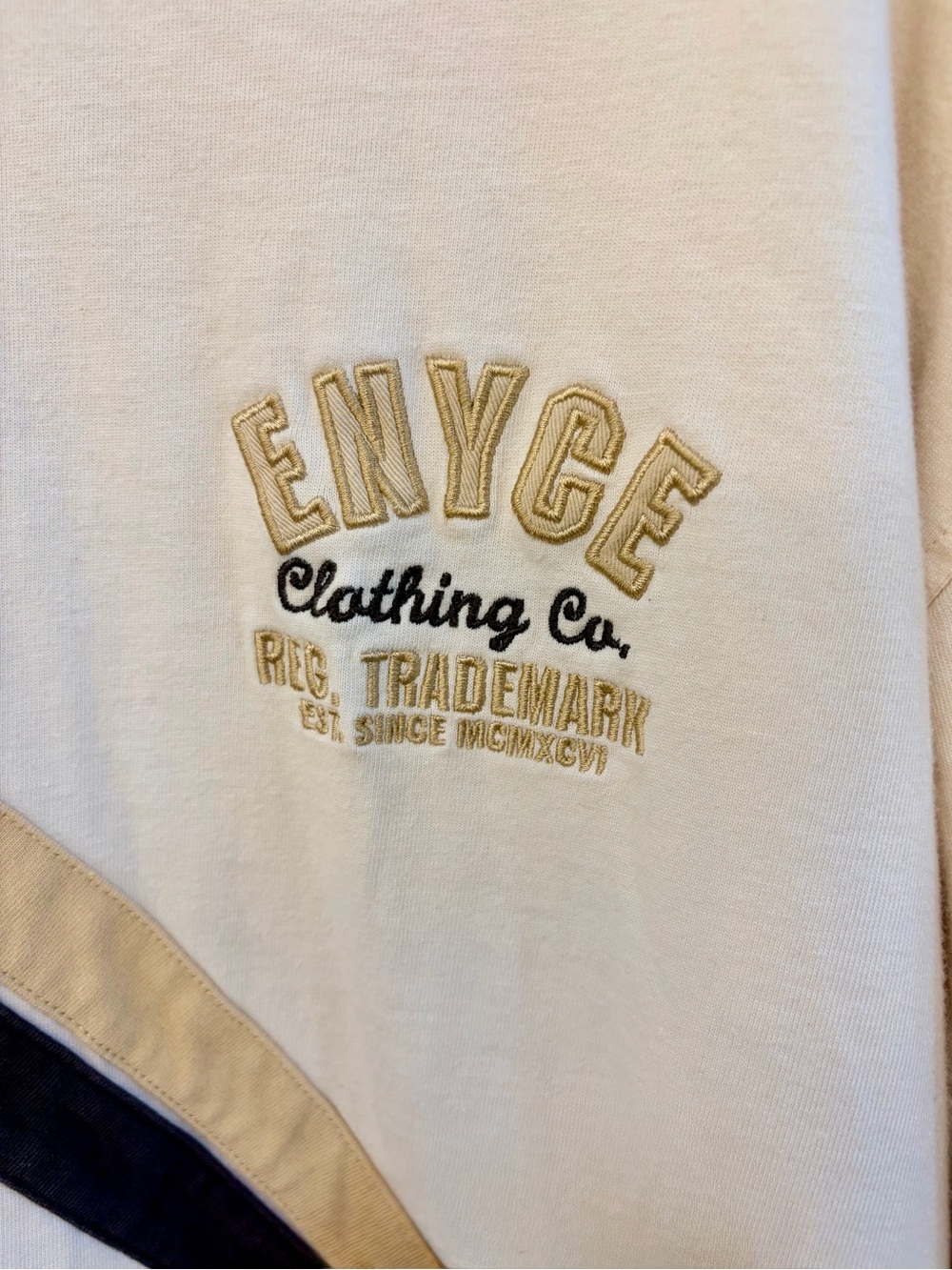 Vintage Enyce Men’s Cream Pullover